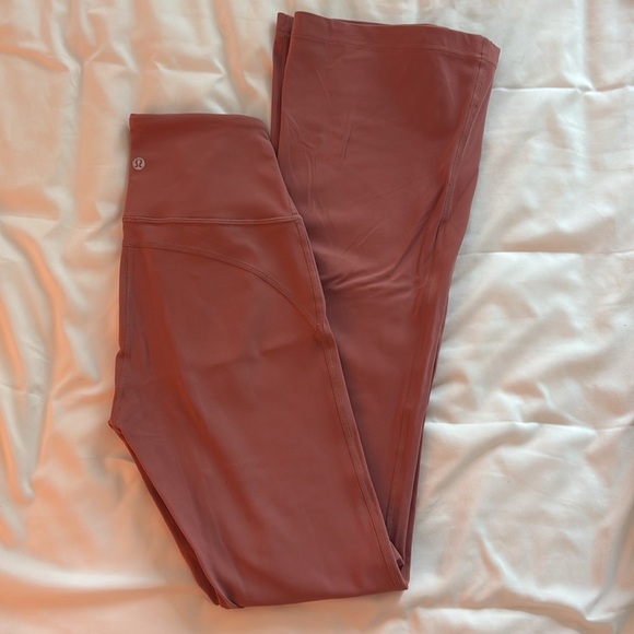 Lululemon’s Groove SHR Flared Pant Nulu - Picture 5 of 5